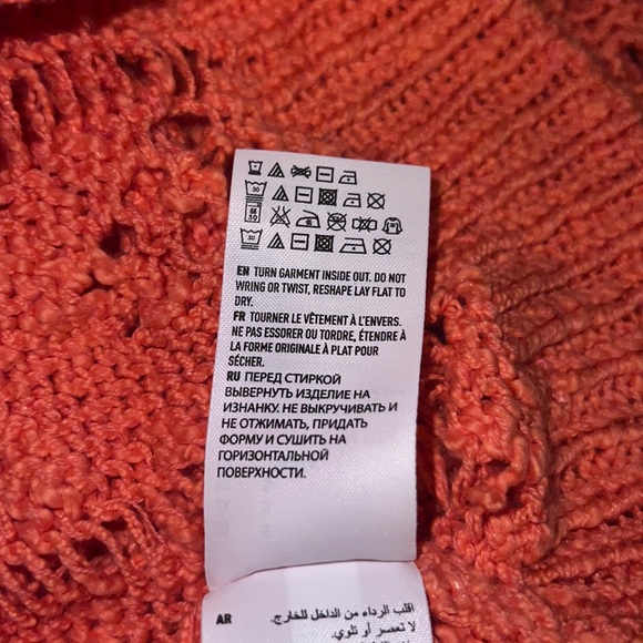 Crocheted women’s small sweater (coral) - Picture 6 of 6